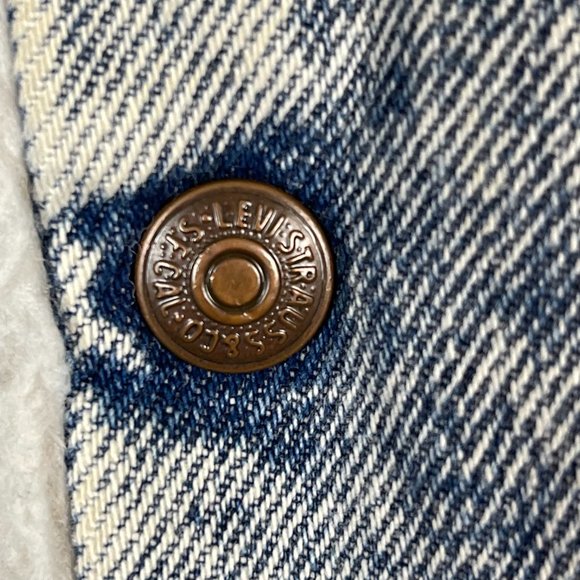 VTG Levis' Acid Wash Jean Sherpa Trucker Jacket - Picture 10 of 12